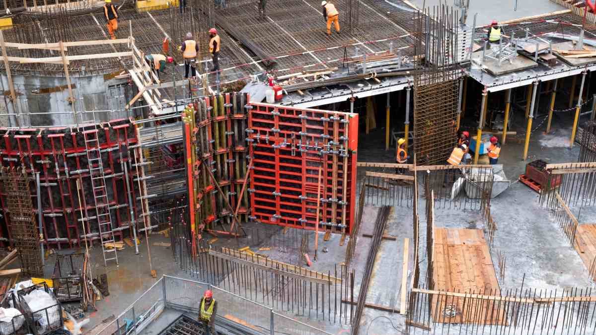 Fotografía que ilustra la noticia: El sector inmobiliario español prevé invertir más de 77.500 millones en construcción hasta 2031