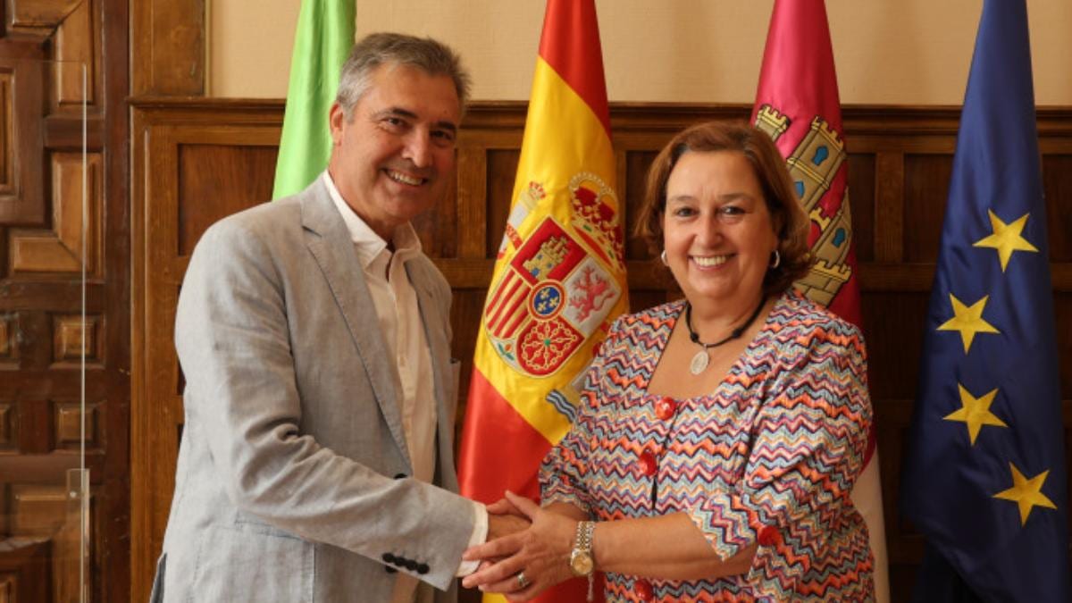 Fotografía que ilustra la noticia: La Diputación de Toledo compra la antigua Escuela de Enfermeras por 2 millones para crear una residencia universitaria pública