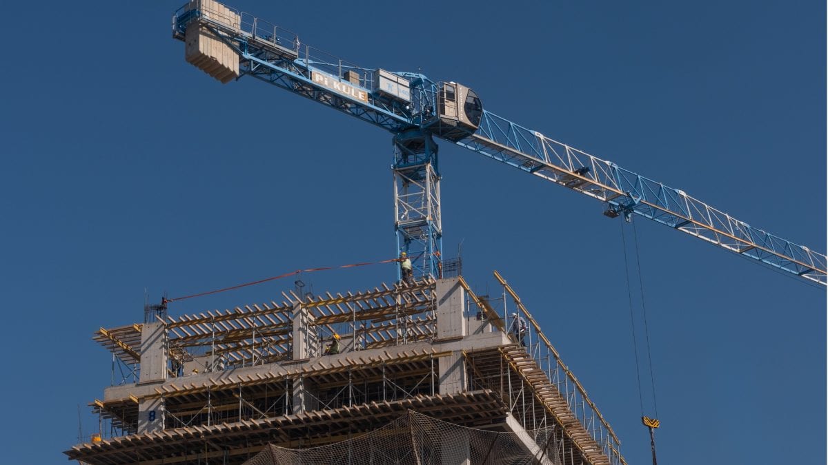 Fotografía que ilustra la noticia: La obra nueva se vende un 40% más rápido en cinco años mientras el precio casi se duplica