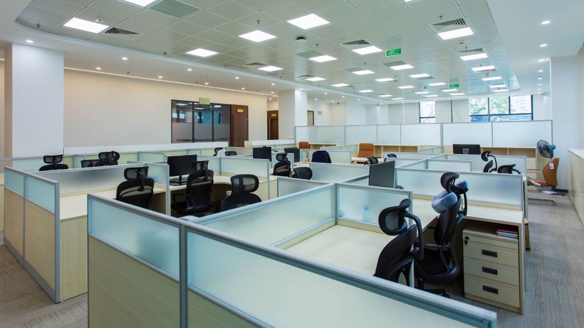 Fotografía que ilustra la noticia: Las ampliaciones impulsan el alquiler de oficinas prime y los costes suben un 5,3% interanual