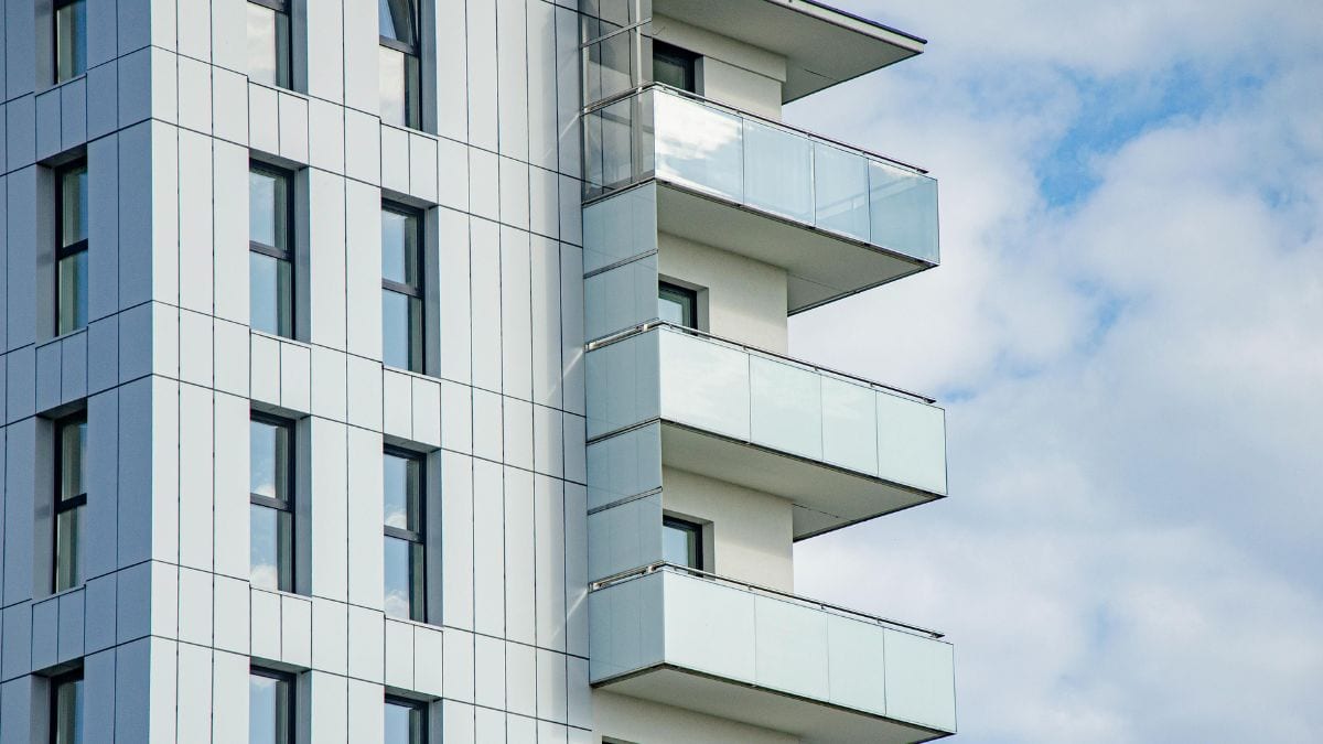 Fotografía que ilustra la noticia: Las compraventas de vivienda suben un 1,6% en junio y encadenan seis meses de alzas