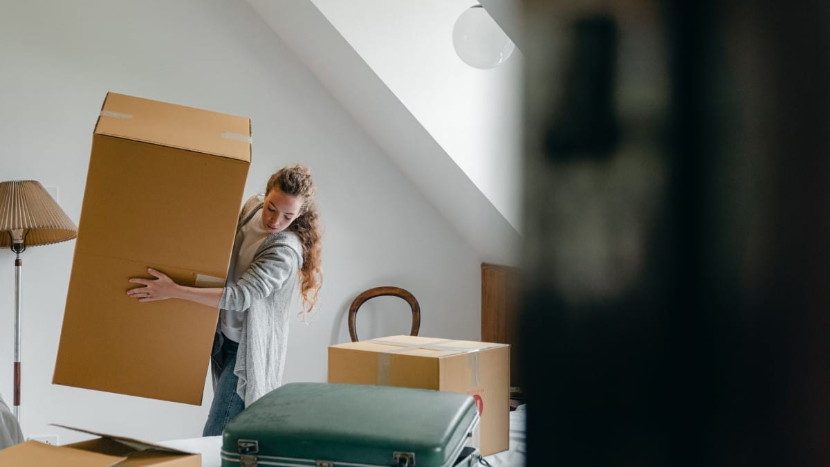 Fotografía que ilustra la noticia: Las mujeres ya son mayoría entre quienes alquilan una habitación en España