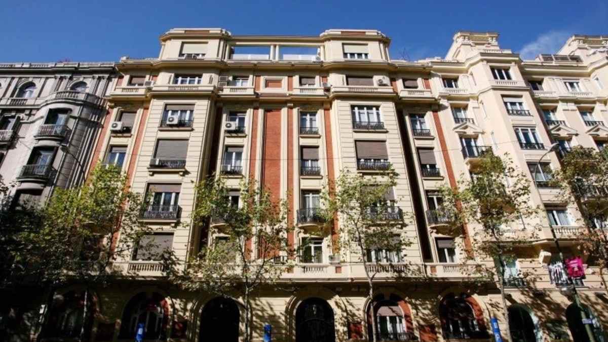 Fotografía que ilustra la noticia: Los Ardid Martínez-Bordiú venden los 13 pisos de lujo de Velázquez 53 (Madrid) por 112,7 millones
