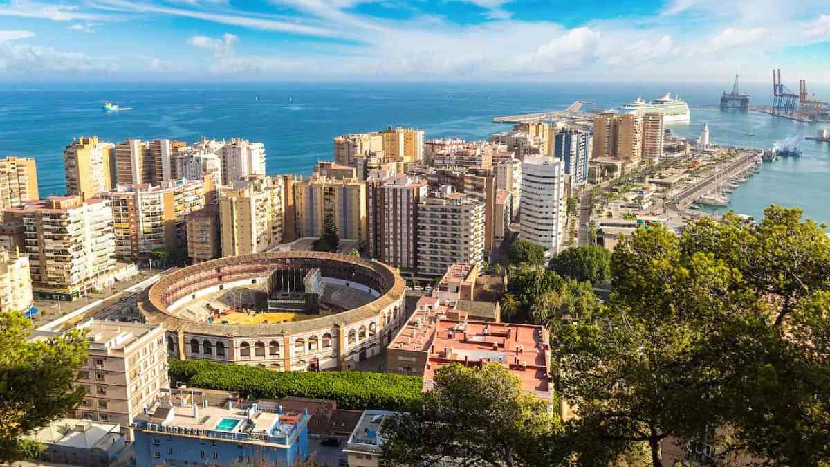 Fotografía que ilustra la noticia: Málaga autoriza un hotel y cinco edificios de apartamentos turísticos durante la moratoria