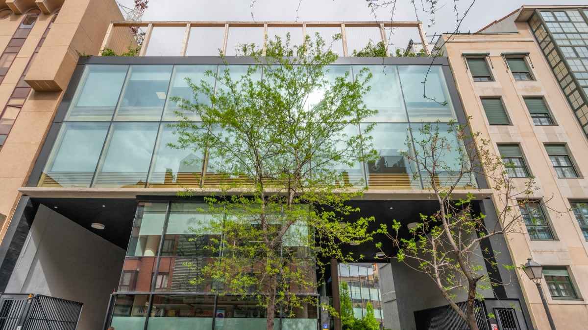 Fotografía que ilustra la noticia: Perial AM vende un edificio de oficinas en Madrid a una mutua de seguros