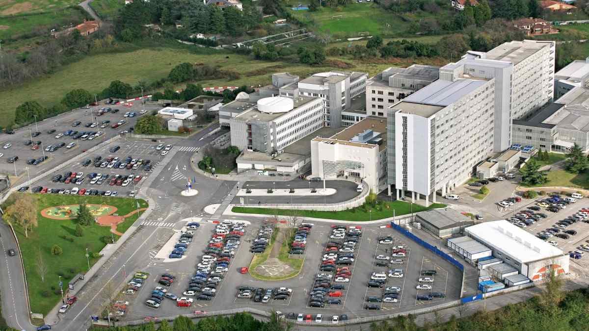 Fotografía que ilustra la noticia: Quirón cierra la compra de cuatro fincas en Gijón tras desbloquearse la firma del último propietario