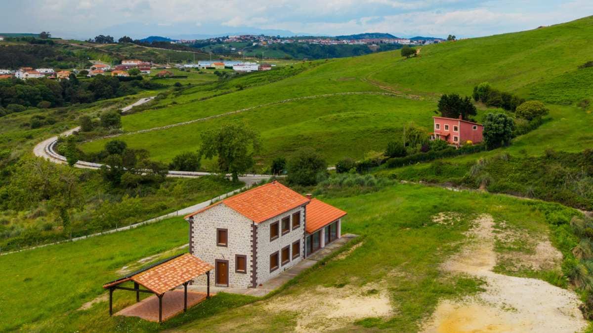 Fotografía que ilustra la noticia: Saucelle, el pueblo de Salamanca donde comprar una casa cuesta 22.463 euros de media