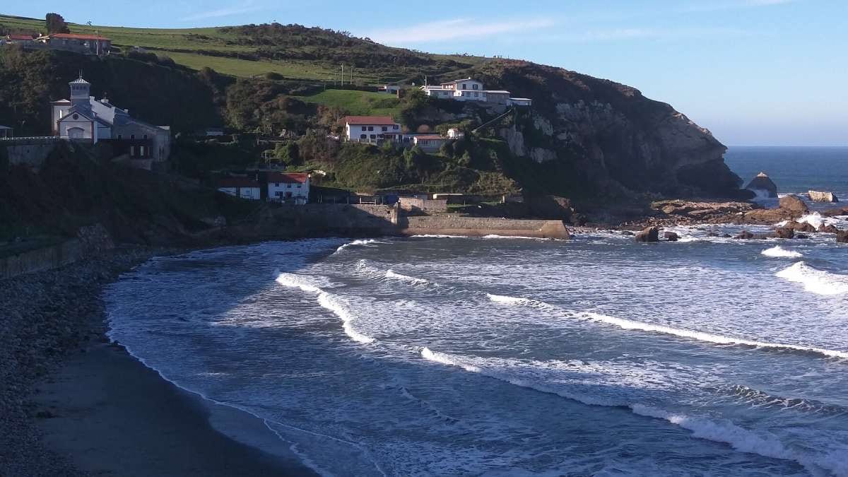 Fotografía que ilustra la noticia: Una promotora nacional compra la Península de Arnao para levantar 20 o 30 viviendas de lujo
